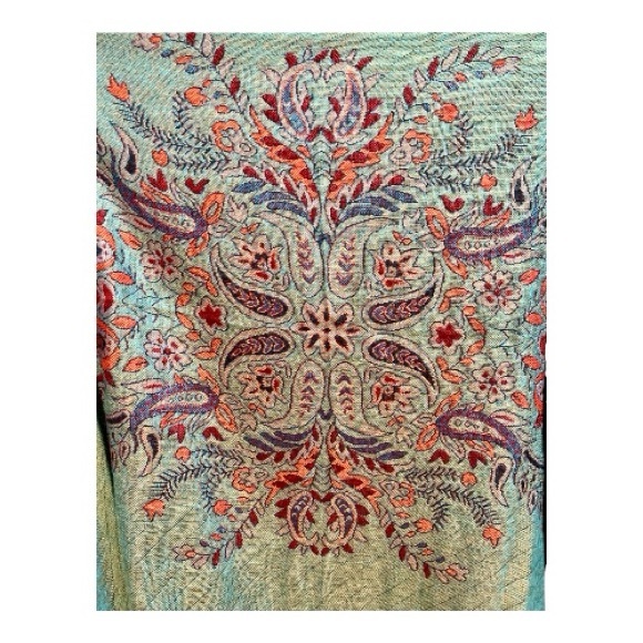 Women’s Bohemian Paisley Pullover Shawl with Fringe Size Medium - Picture 6 of 6